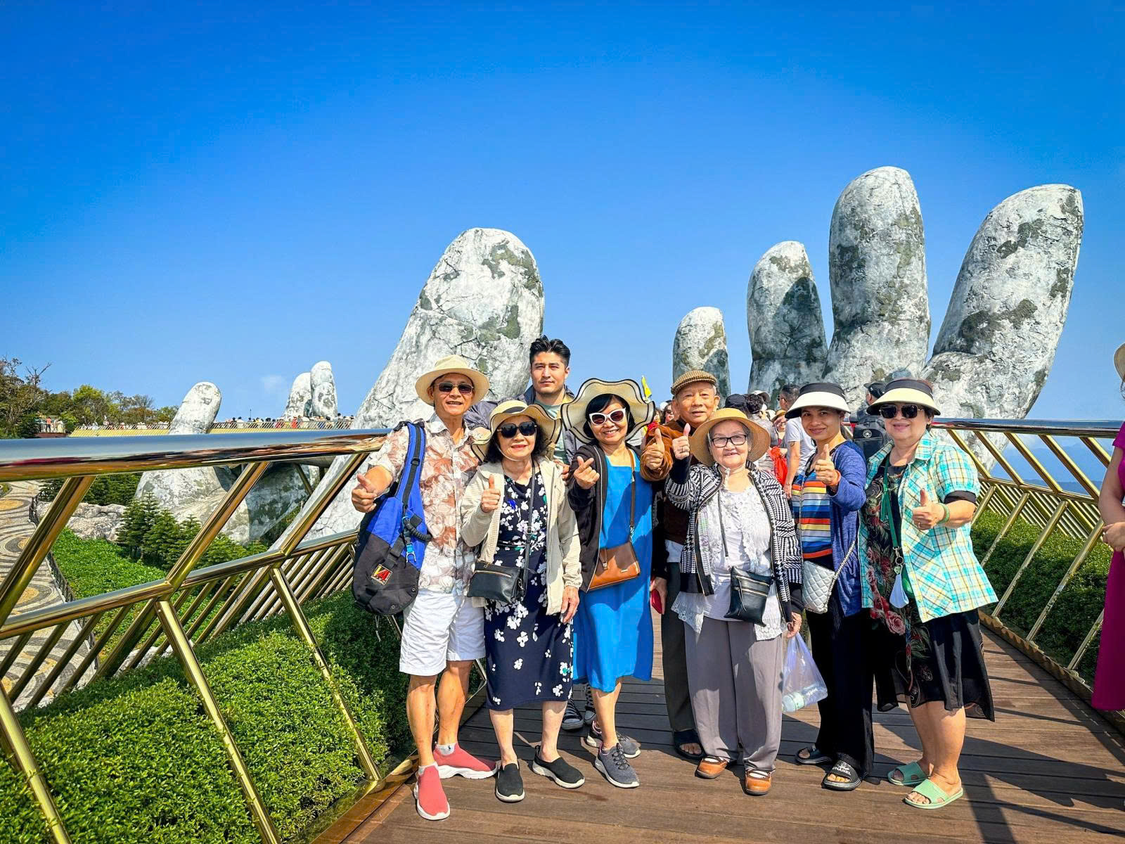 Tour Bà Nà Hills trọn gói là lựa chọn tối ưu